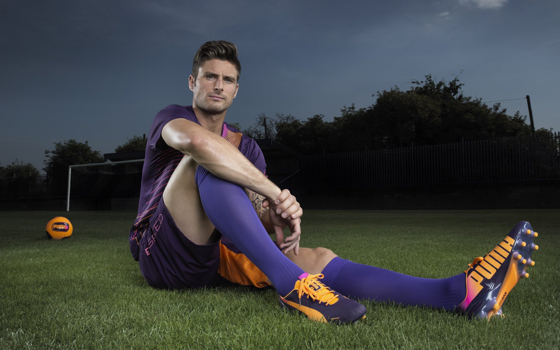 体操比赛展示高水平竞技能力