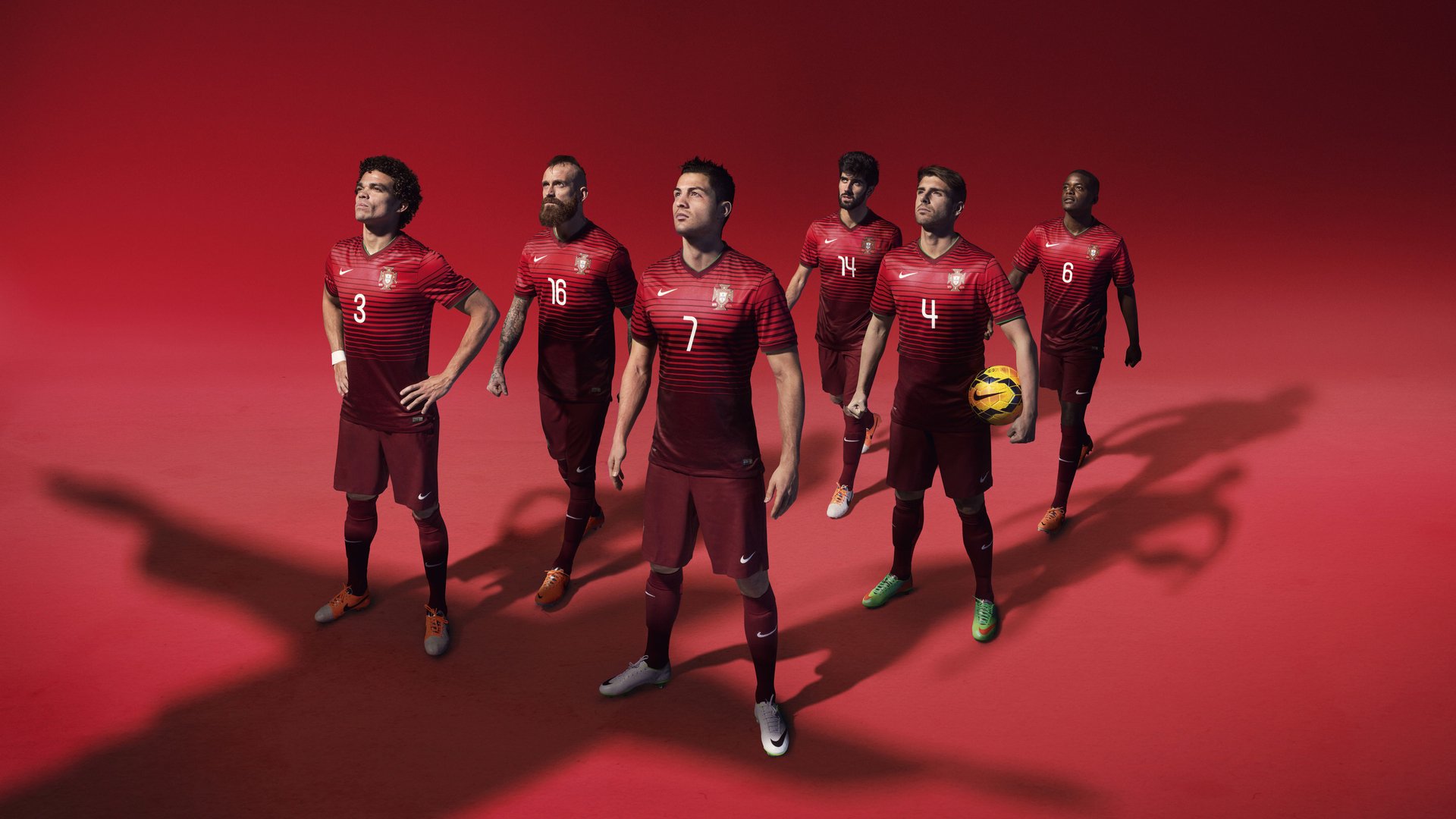 湖光山色环湖三项赛 跑游骑全程紧贴湖岸线